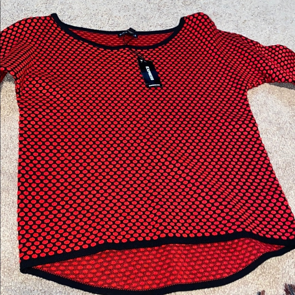 NEW EXPRESS SWEATER W/POLKA DOTS.